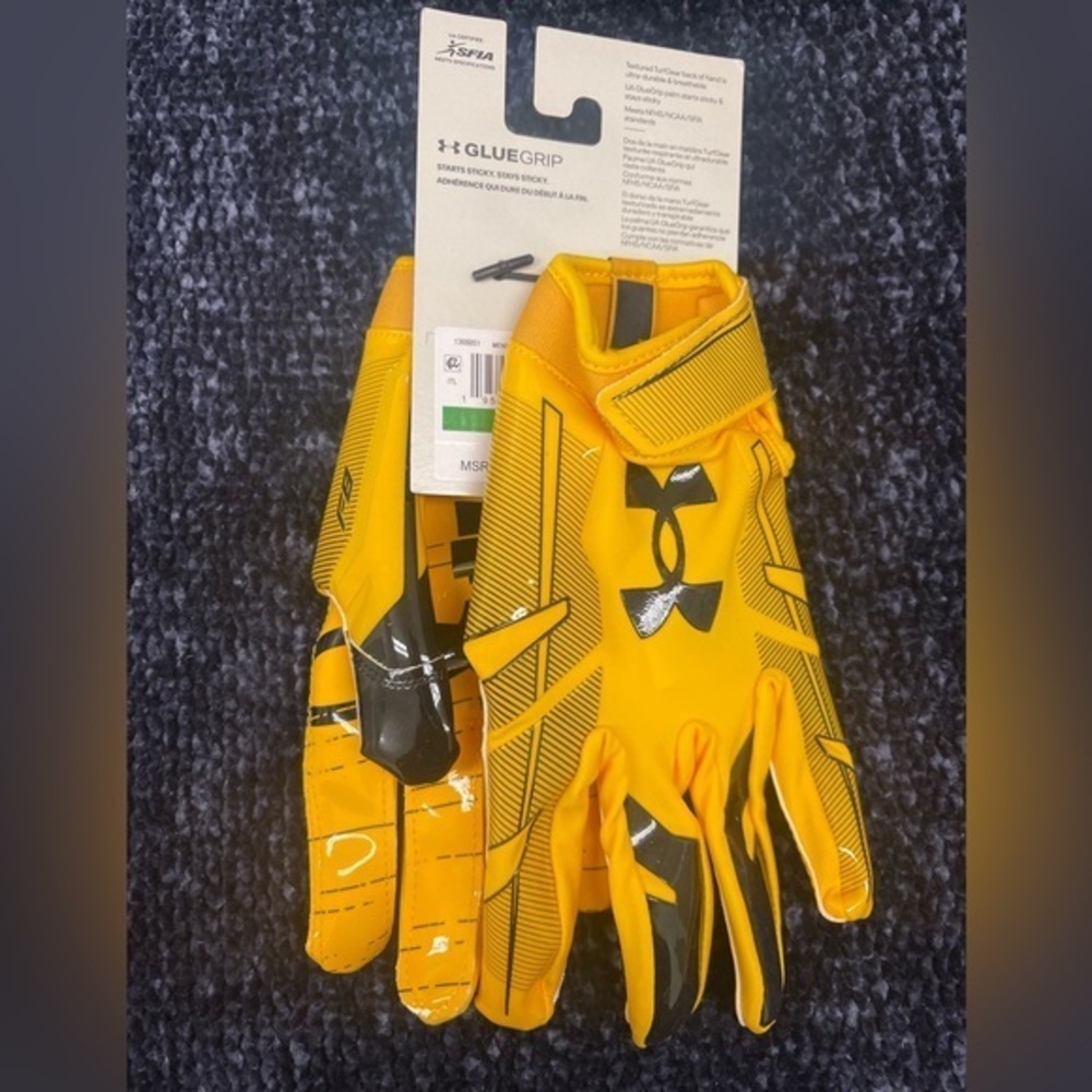 UA F8 Football Gloves